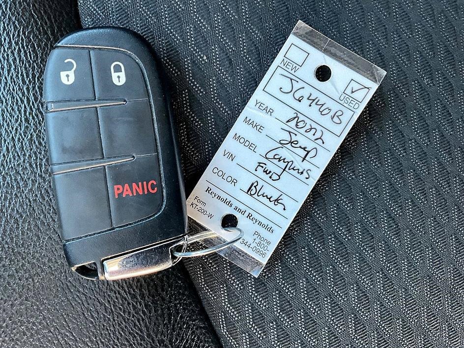 Used 2022 Jeep Compass Latitude image 32