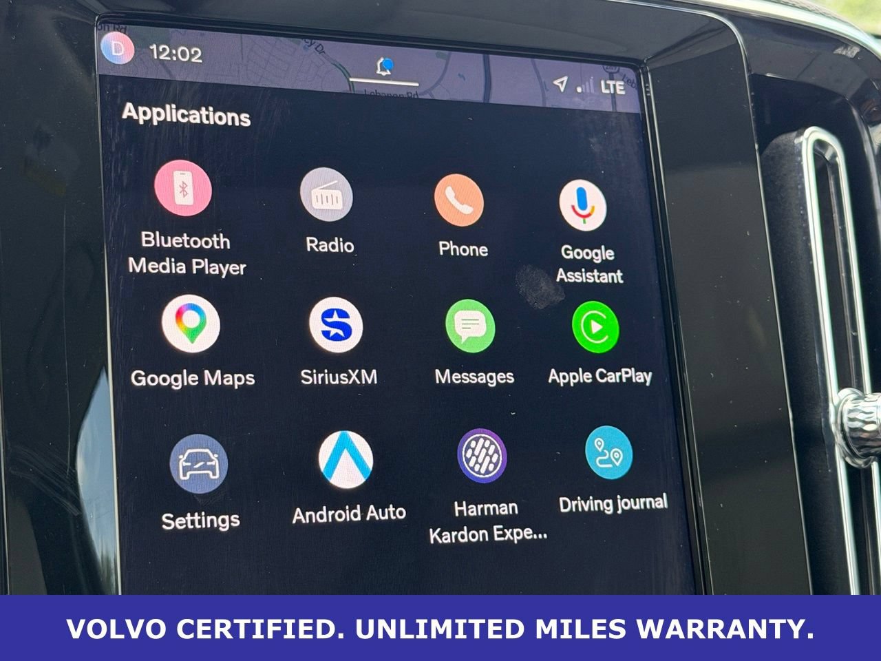 Certified 2025 Volvo XC40 B5 Ultra AWD/4WD image 26