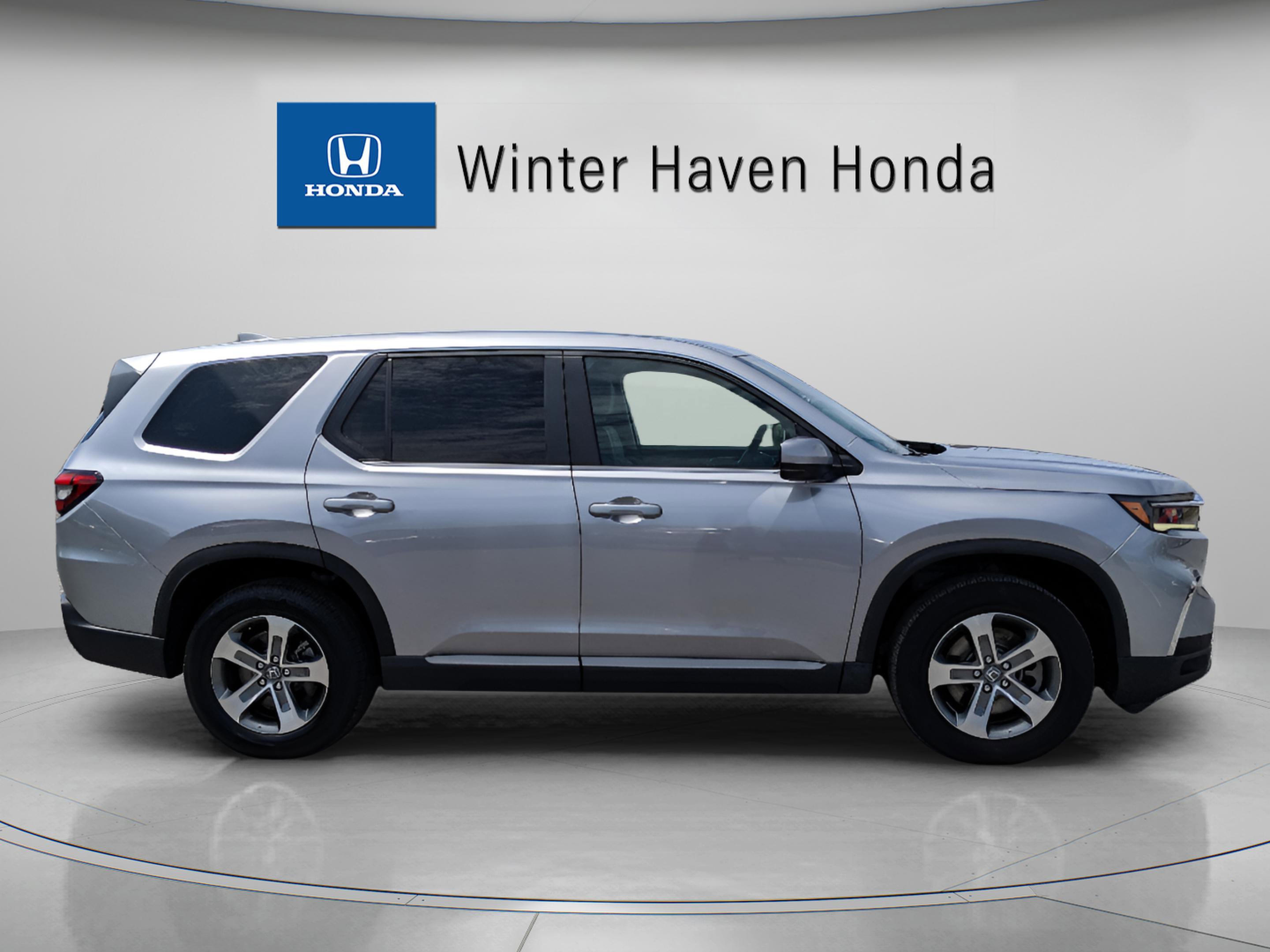 Used 2024 Honda Pilot EX-L image 9