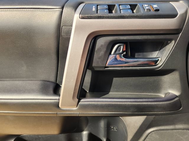 Used 2023 Toyota 4Runner SR5 Premium w/ Moonroof Package AWD/4WD image 17