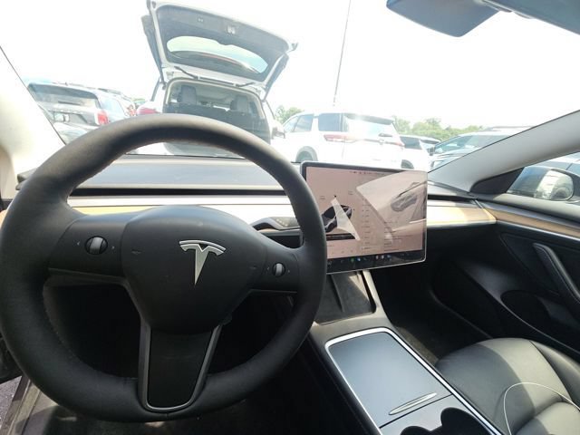 Used 2023 Tesla Model 3 Standard Range RWD image 12