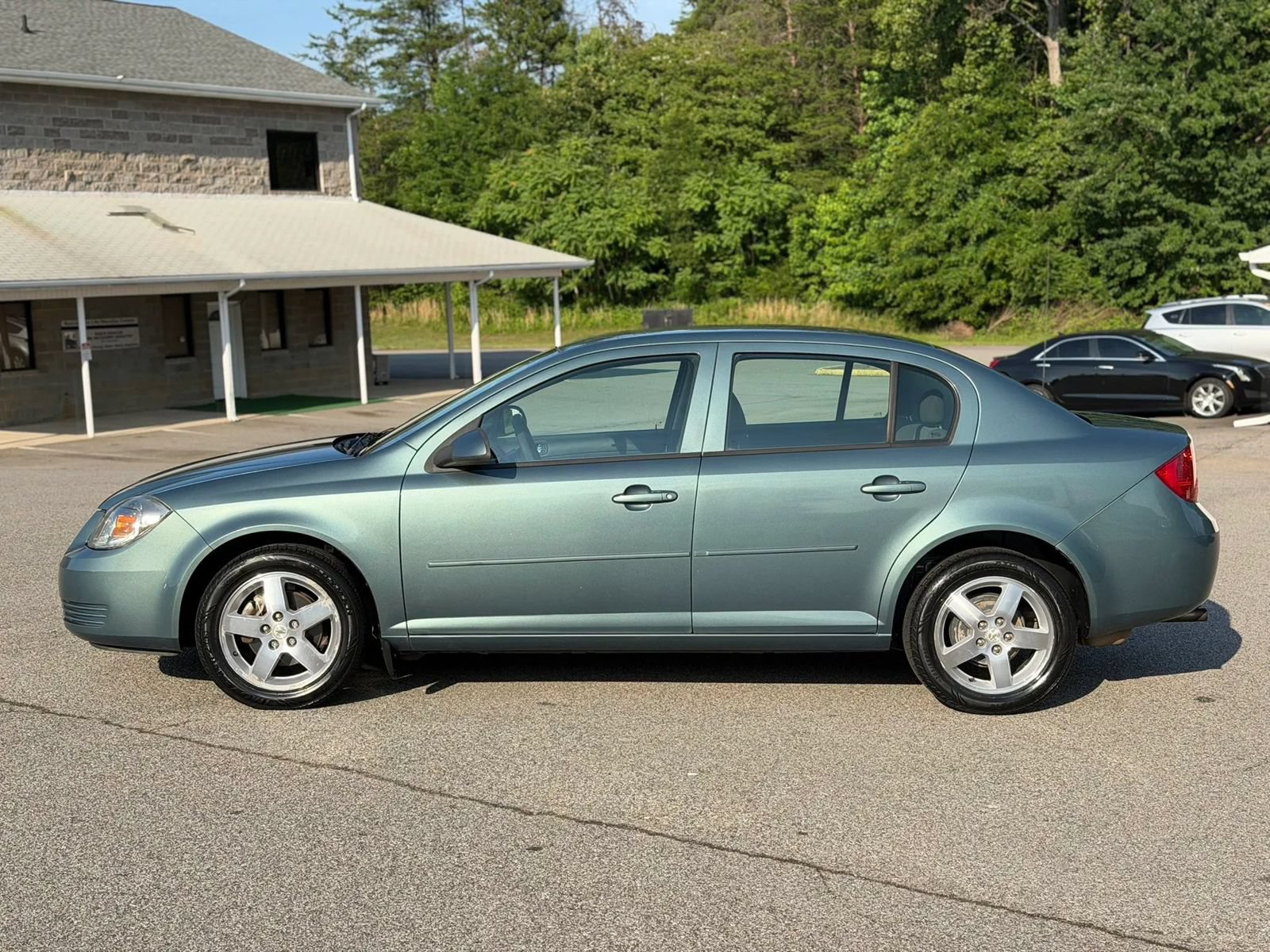 Used 2010 Chevrolet Cobalt LT w/ Preferred Equipment Group FWD image 2
