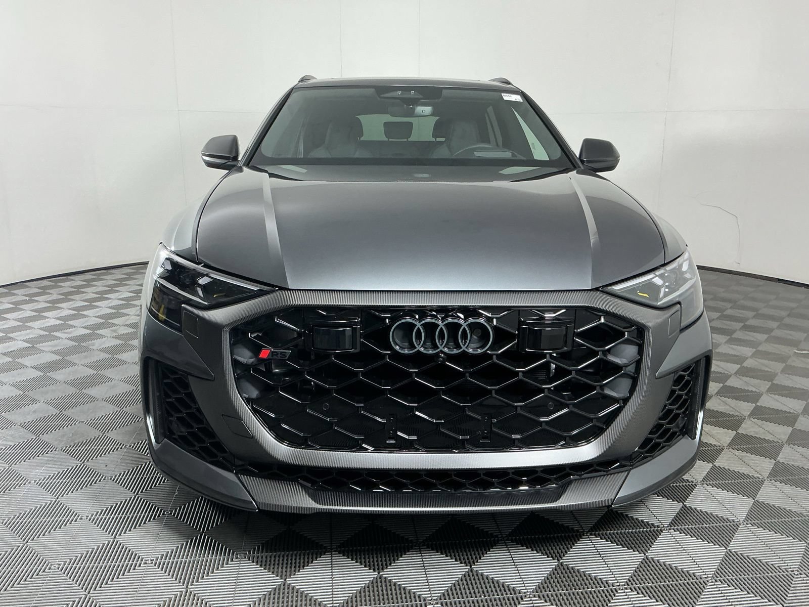 New 2027 Audi RS Q8 performance AWD/4WD image 2