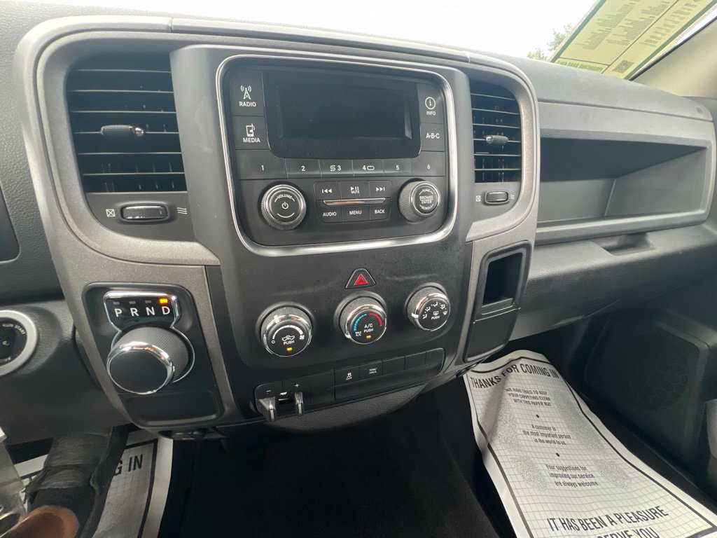 Used 2015 RAM 1500 Express RWD image 43