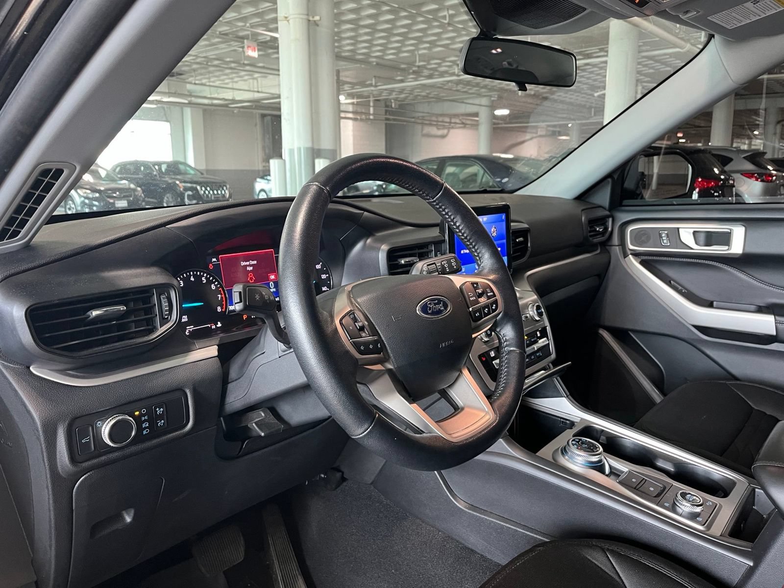 Used 2021 Ford Explorer XLT AWD/4WD image 17