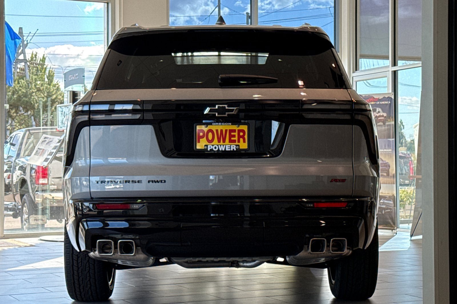 New 2027 Chevrolet Traverse RS w/ LPO, Floor Liner Package AWD/4WD image 5