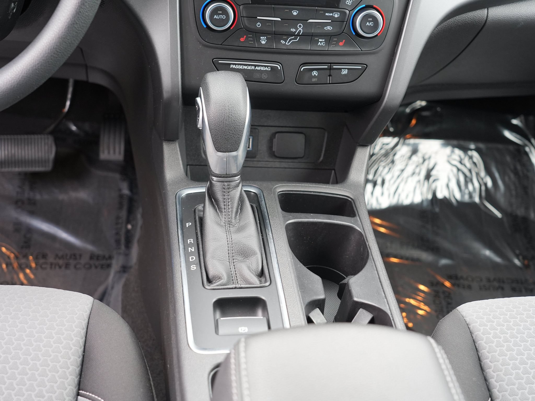 Used 2019 Ford Escape SE AWD/4WD image 25