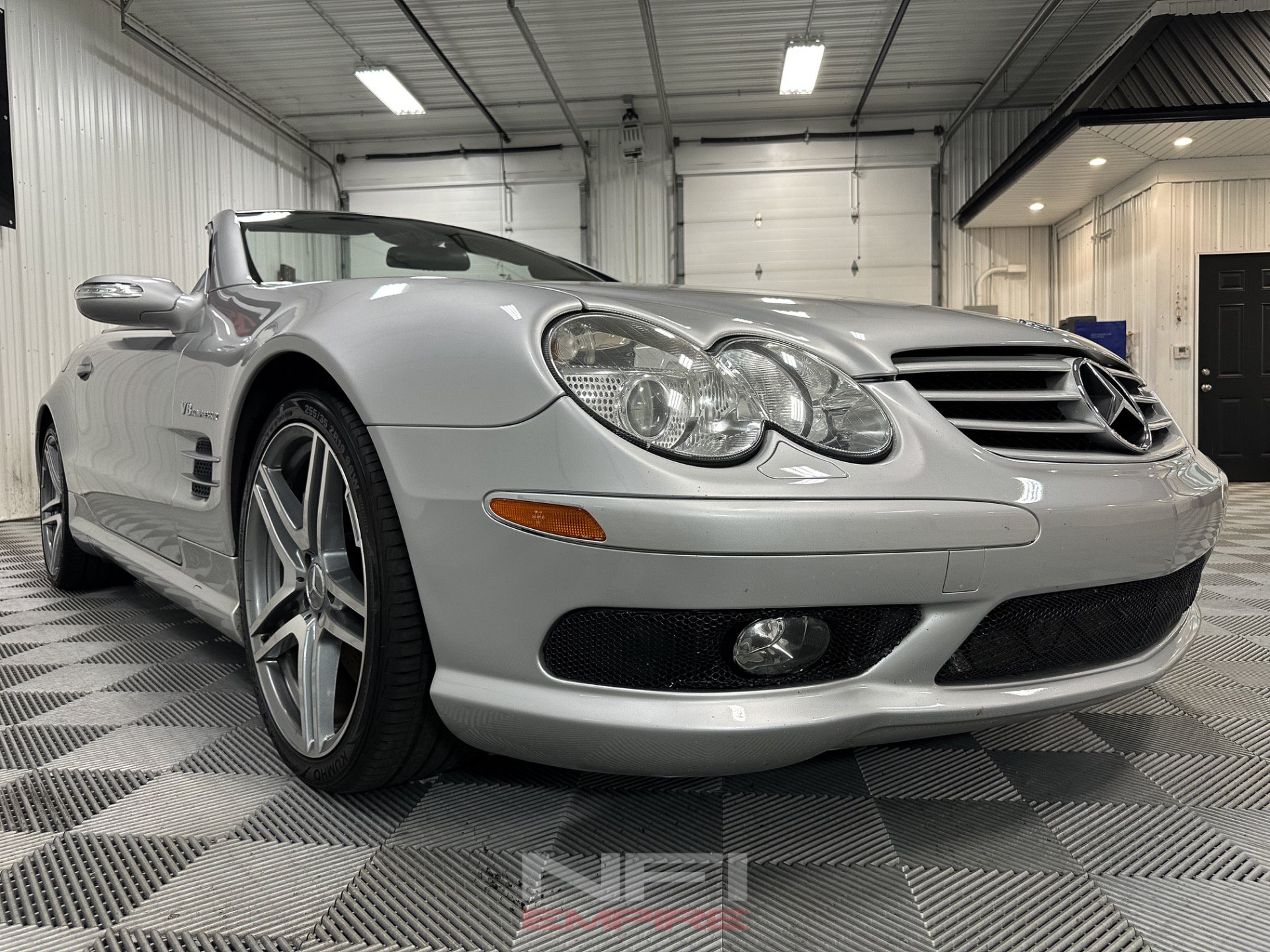 Used 2005 Mercedes-Benz SL 55 AMG image 15