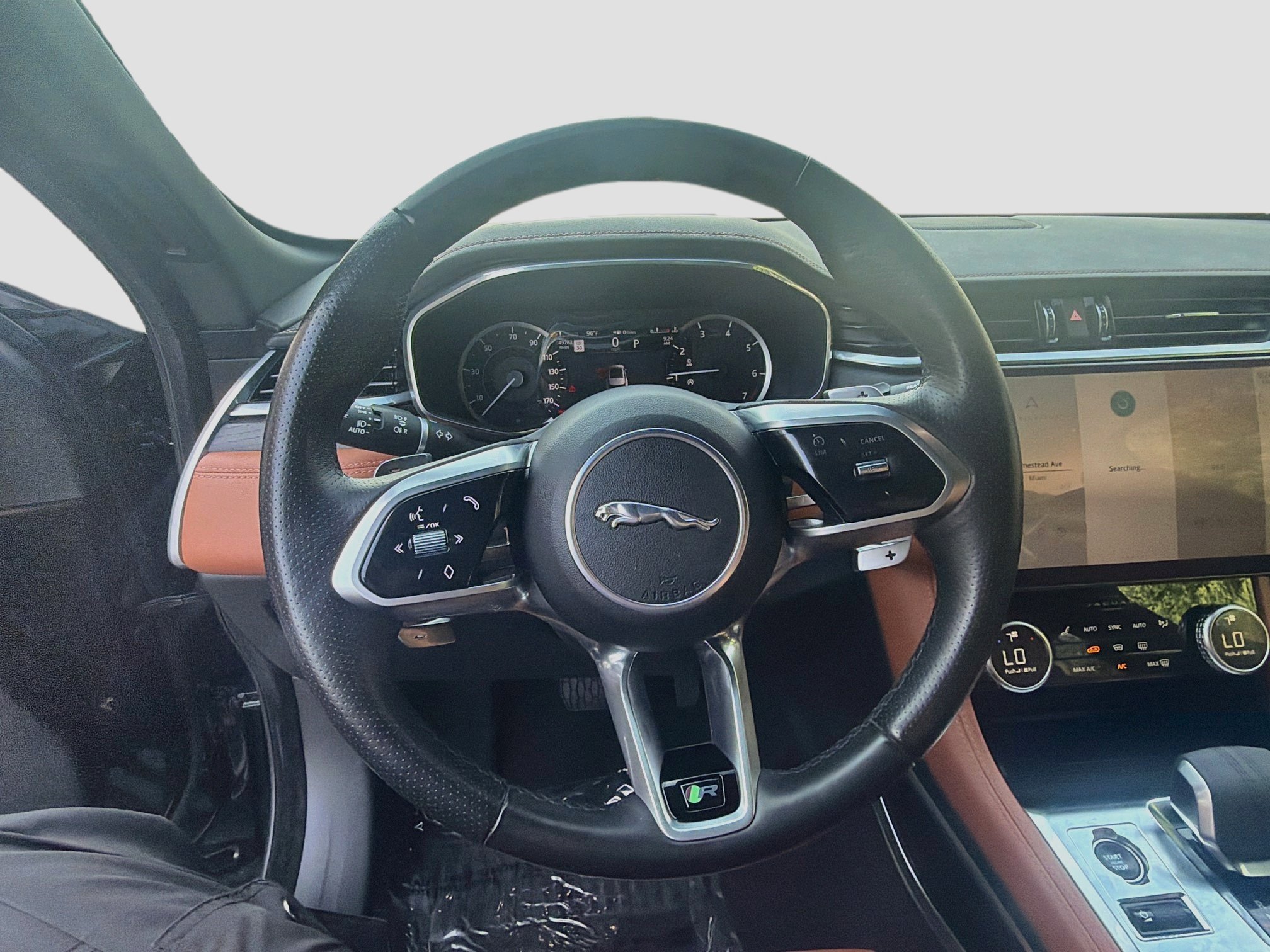 Used 2023 Jaguar F-PACE R-Dynamic S AWD/4WD image 10
