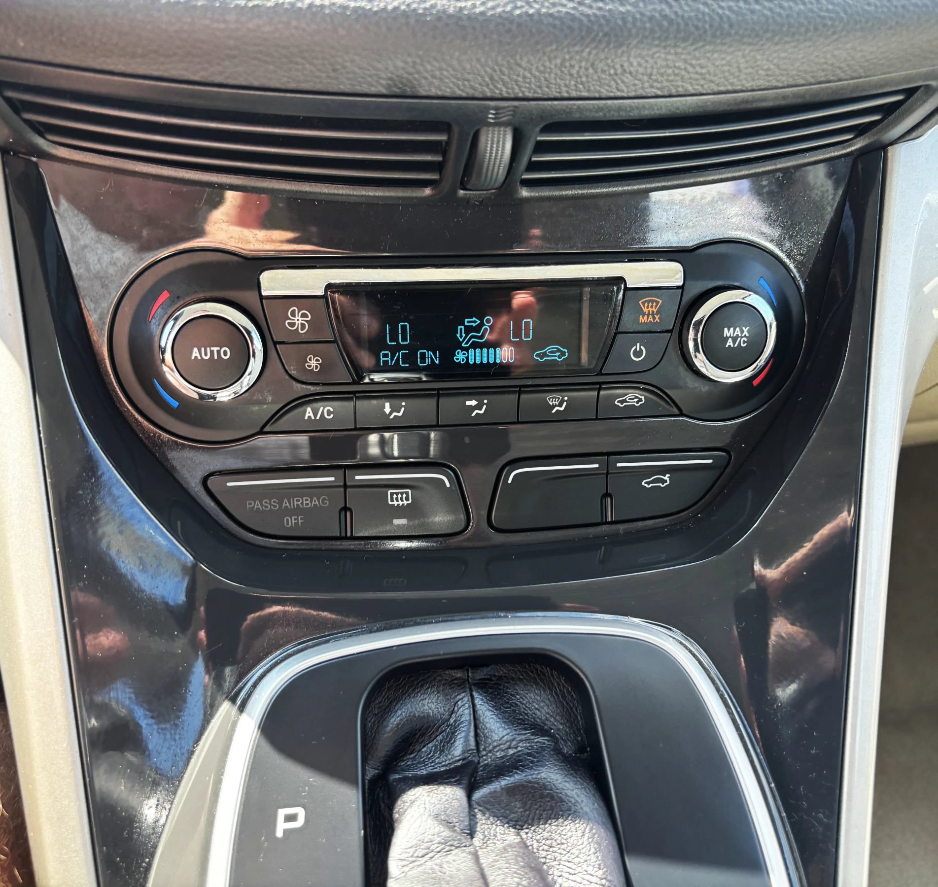 Used 2014 Ford C-MAX SEL w/ Equipment Group 302A FWD image 23
