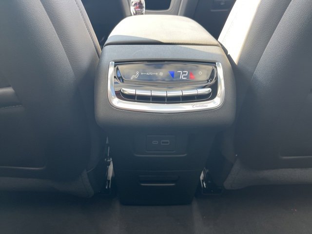 New 2025 Cadillac XT6 Luxury image 40