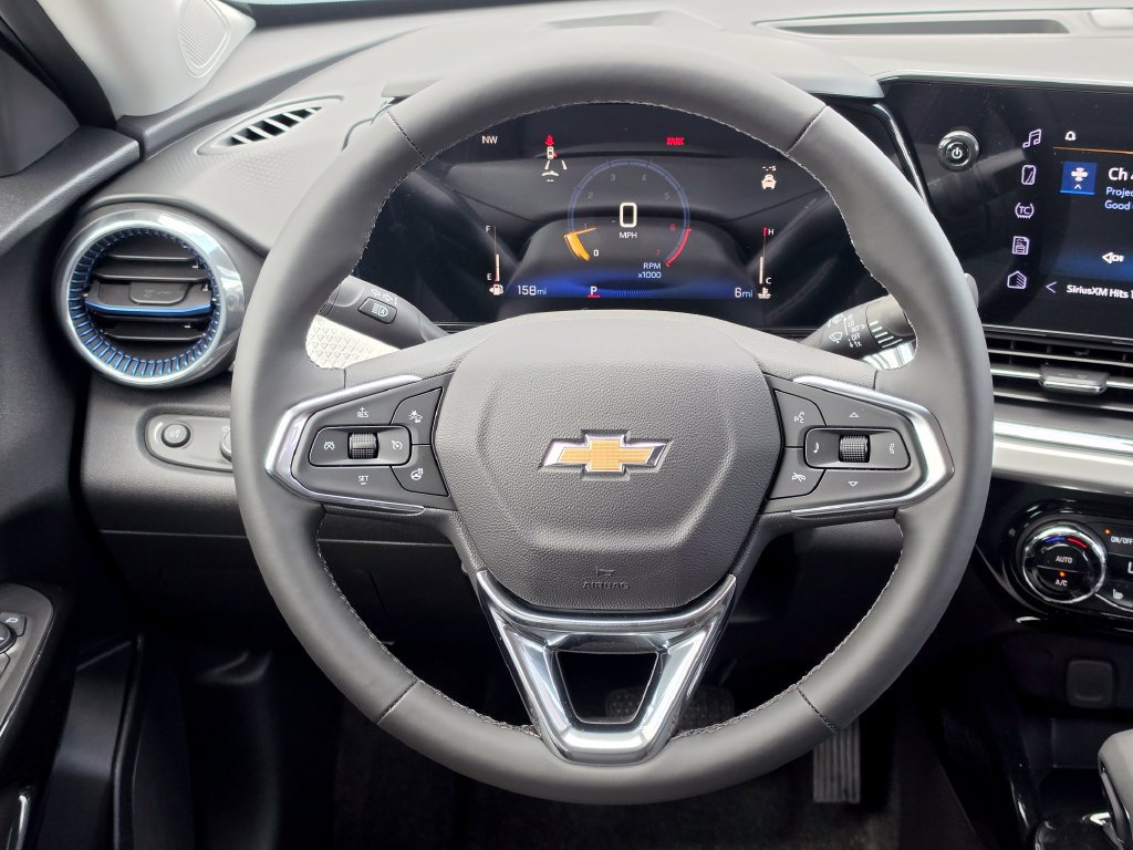 New 2026 Chevrolet Trax LT w/ Driver Confidence Package FWD image 16