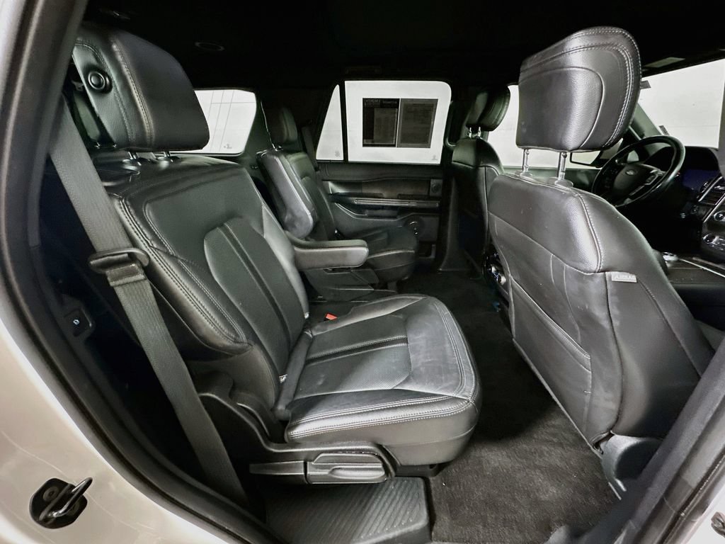 Used 2019 Ford Expedition Limited w/ Special Edition Package AWD/4WD image 12