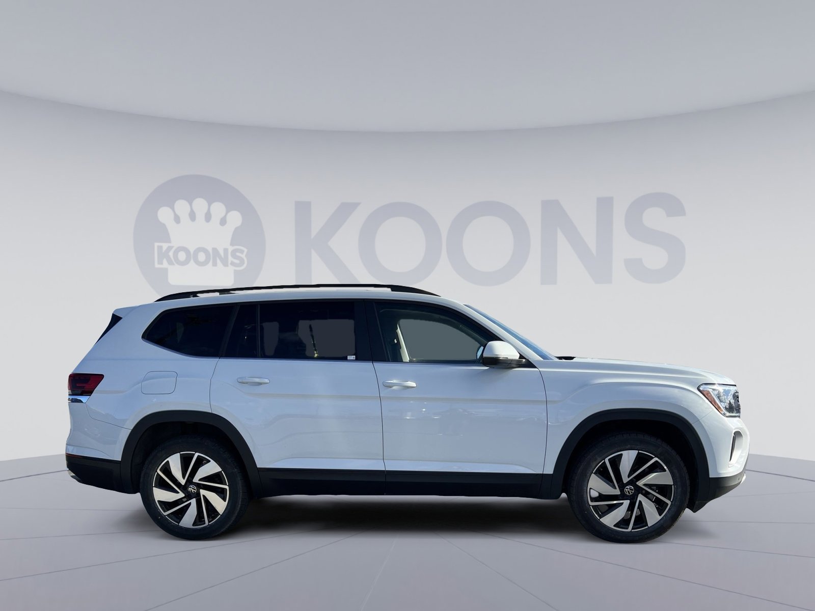 Used 2024 Volkswagen Atlas SE image 8