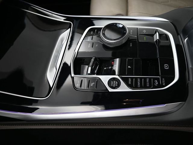 Used 2024 BMW X7 M60i w/ Executive Package image 13