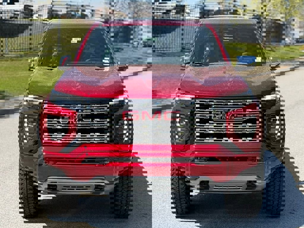 New 2026 GMC Canyon Denali image 9