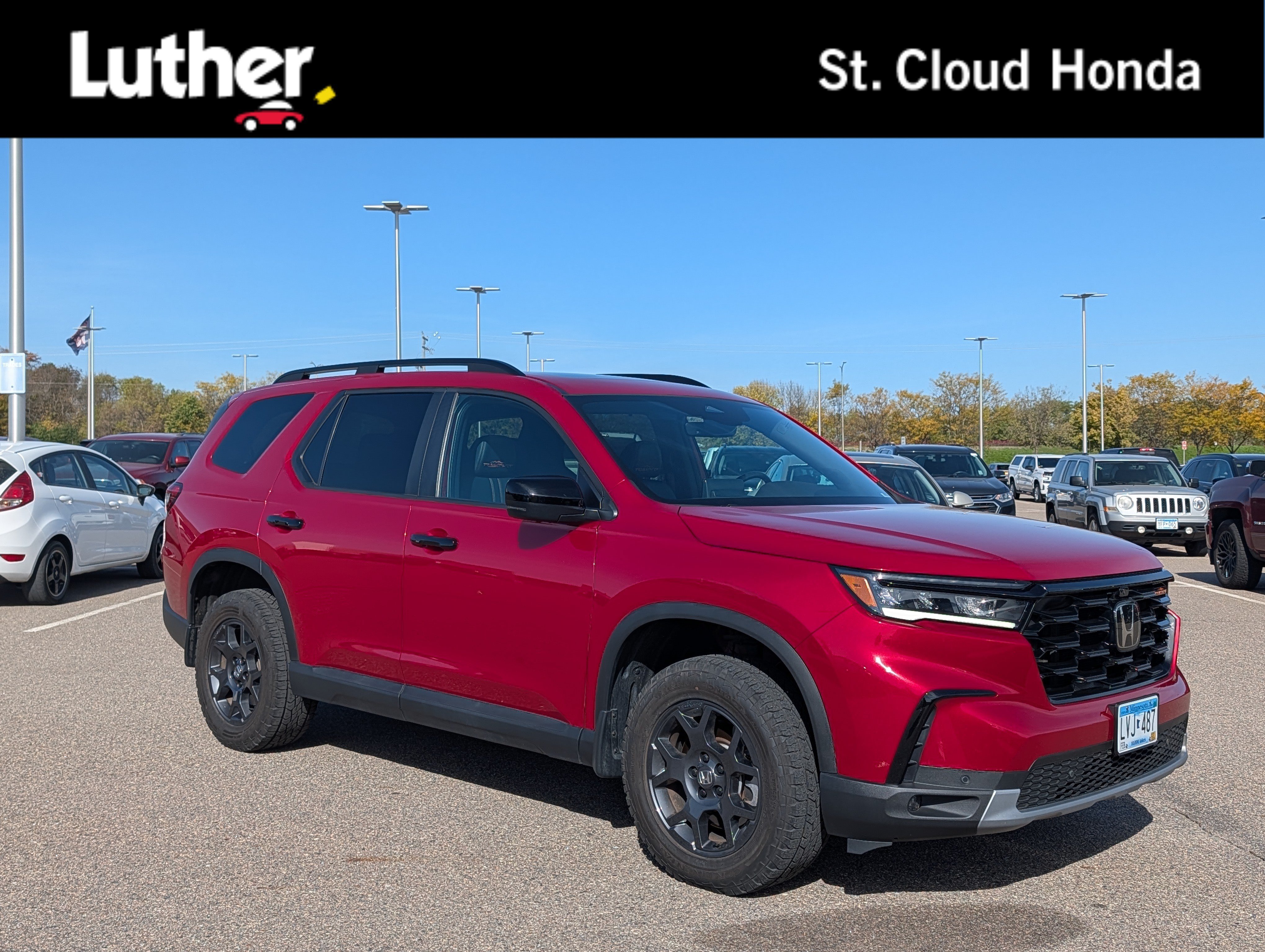 Used 2024 Honda Pilot TrailSport image 1