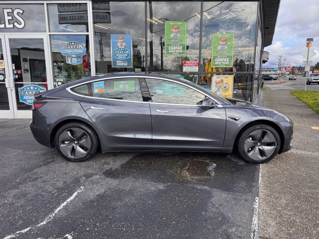 Used 2018 Tesla Model 3 Long Range RWD image 4