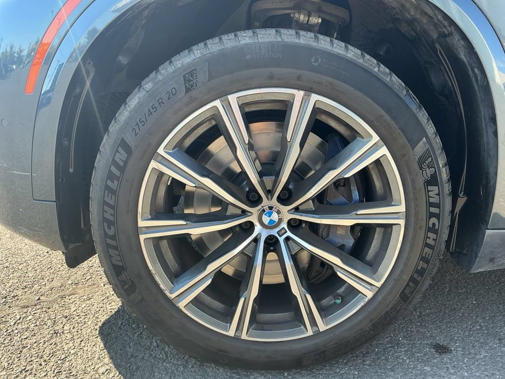 Used 2020 BMW X5 M50i w/ Executive Package AWD/4WD image 2