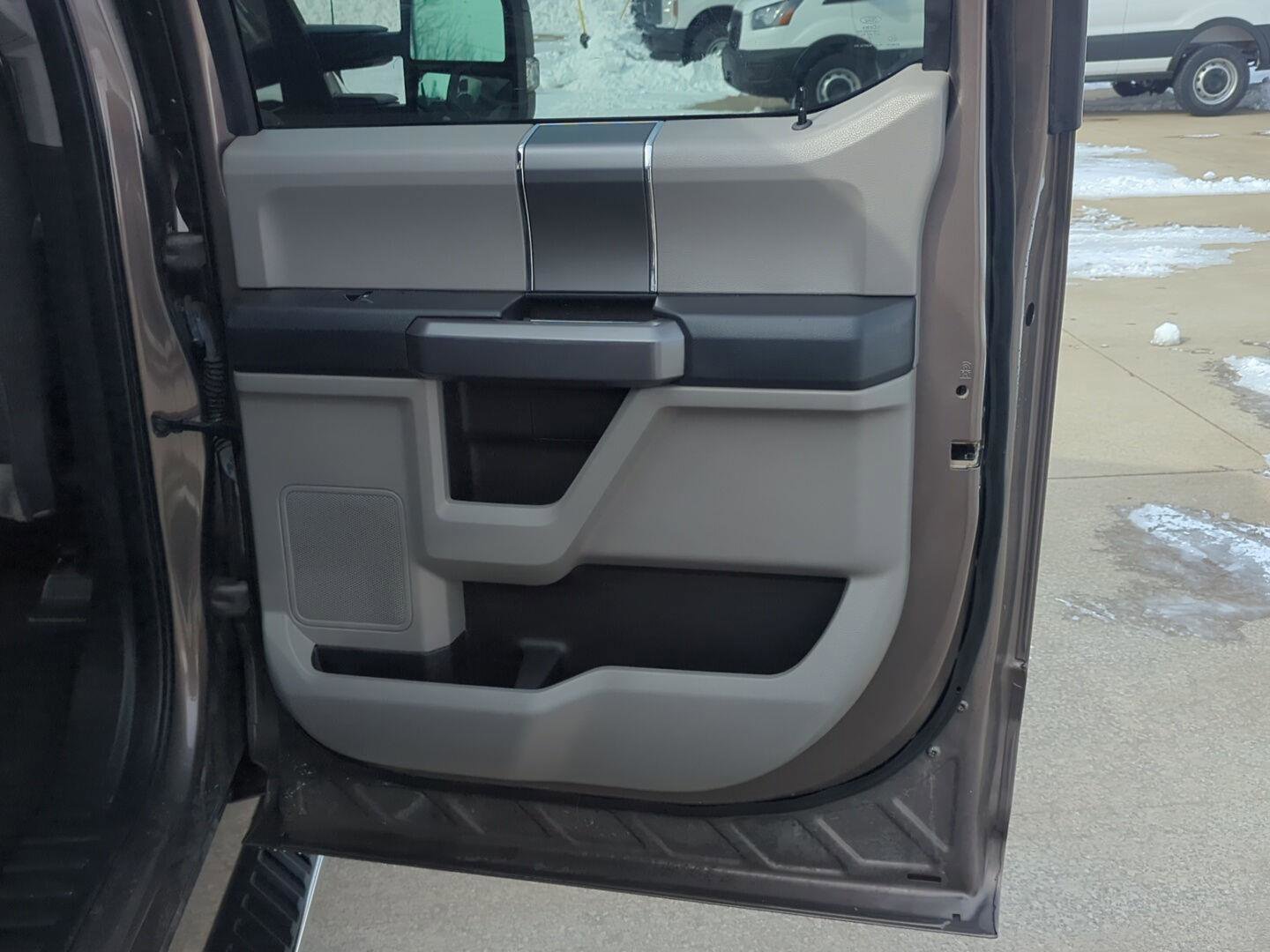 Used 2020 Ford F150 XLT w/ Equipment Group 302A Luxury image 19