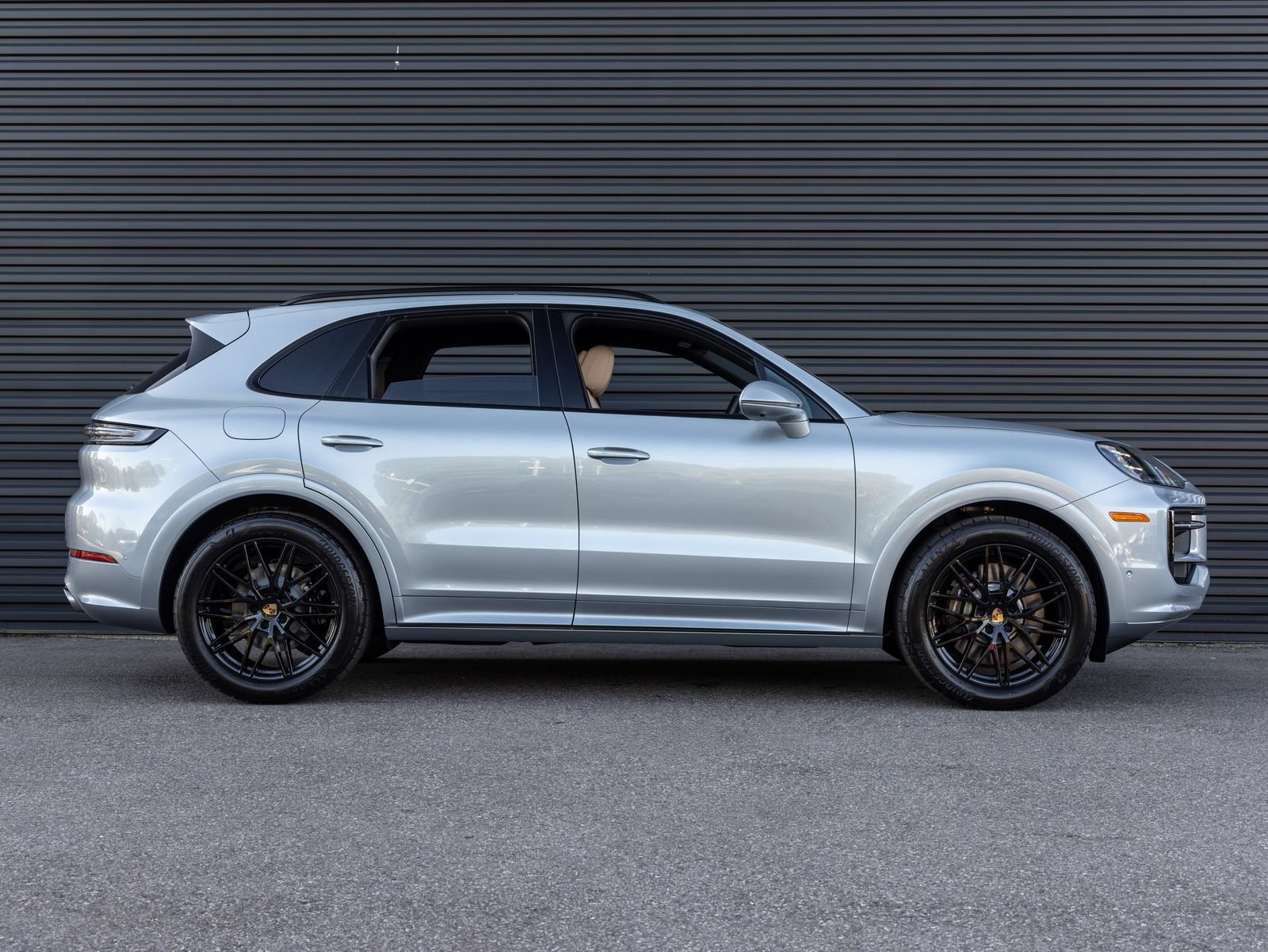 New 2026 Porsche Cayenne S AWD/4WD image 8