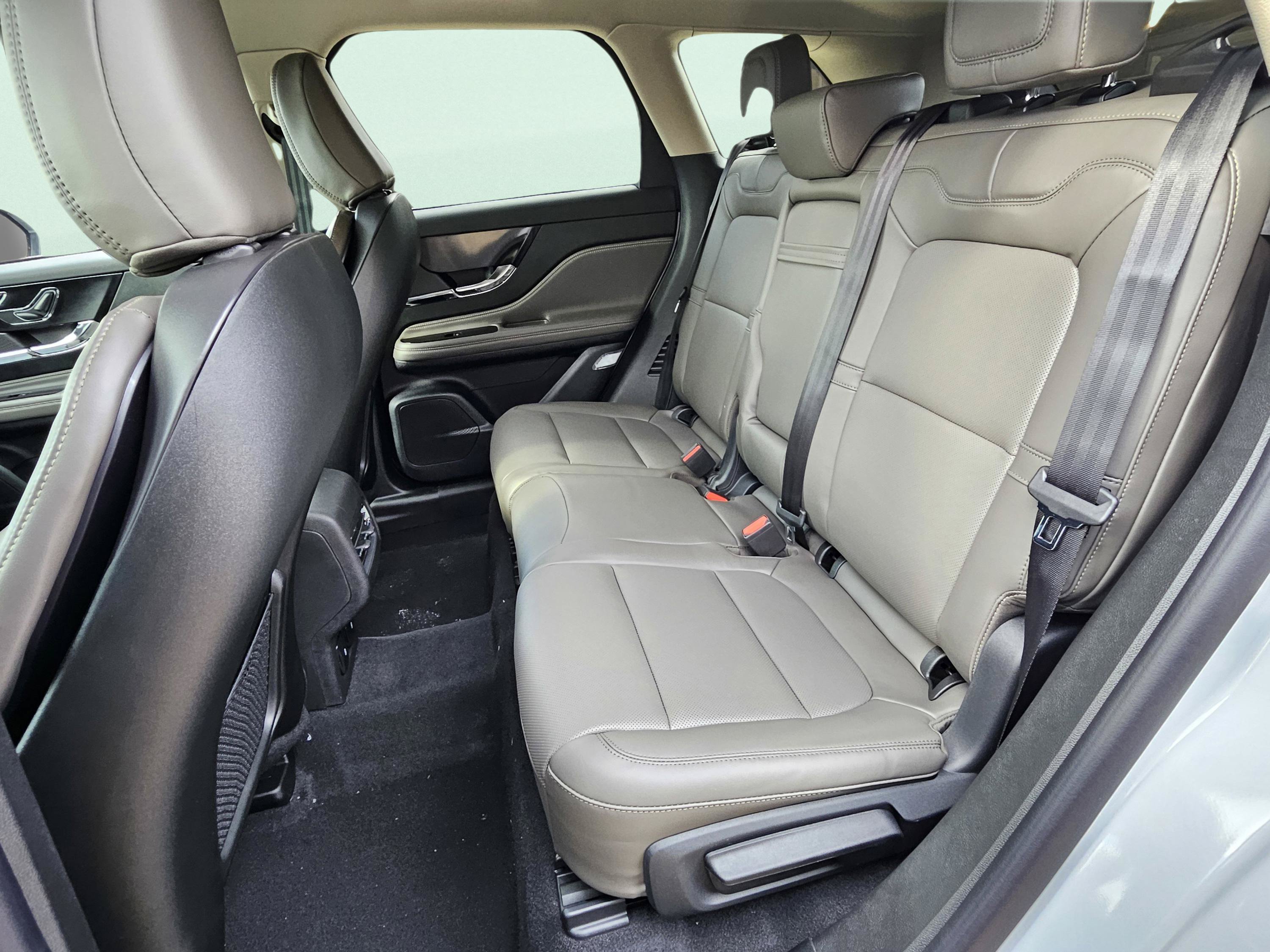 New 2026 Lincoln Corsair Premiere AWD/4WD image 24