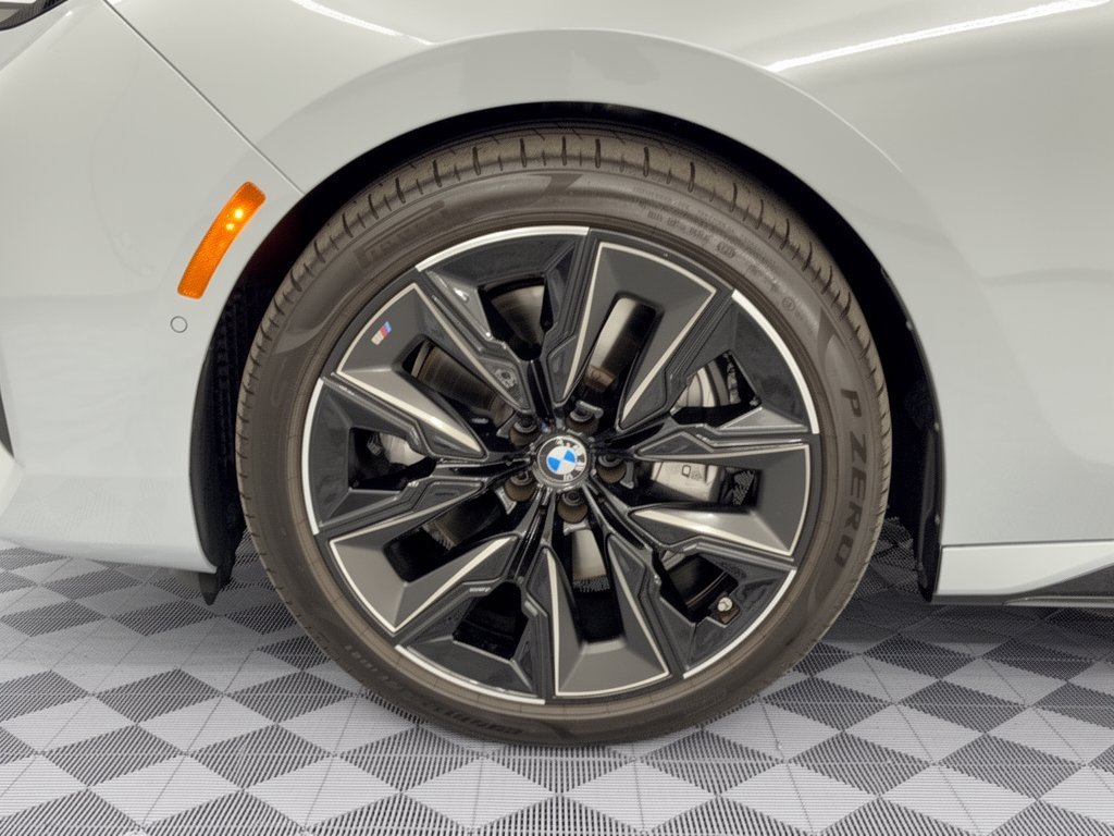 Certified 2026 BMW 740i RWD image 13