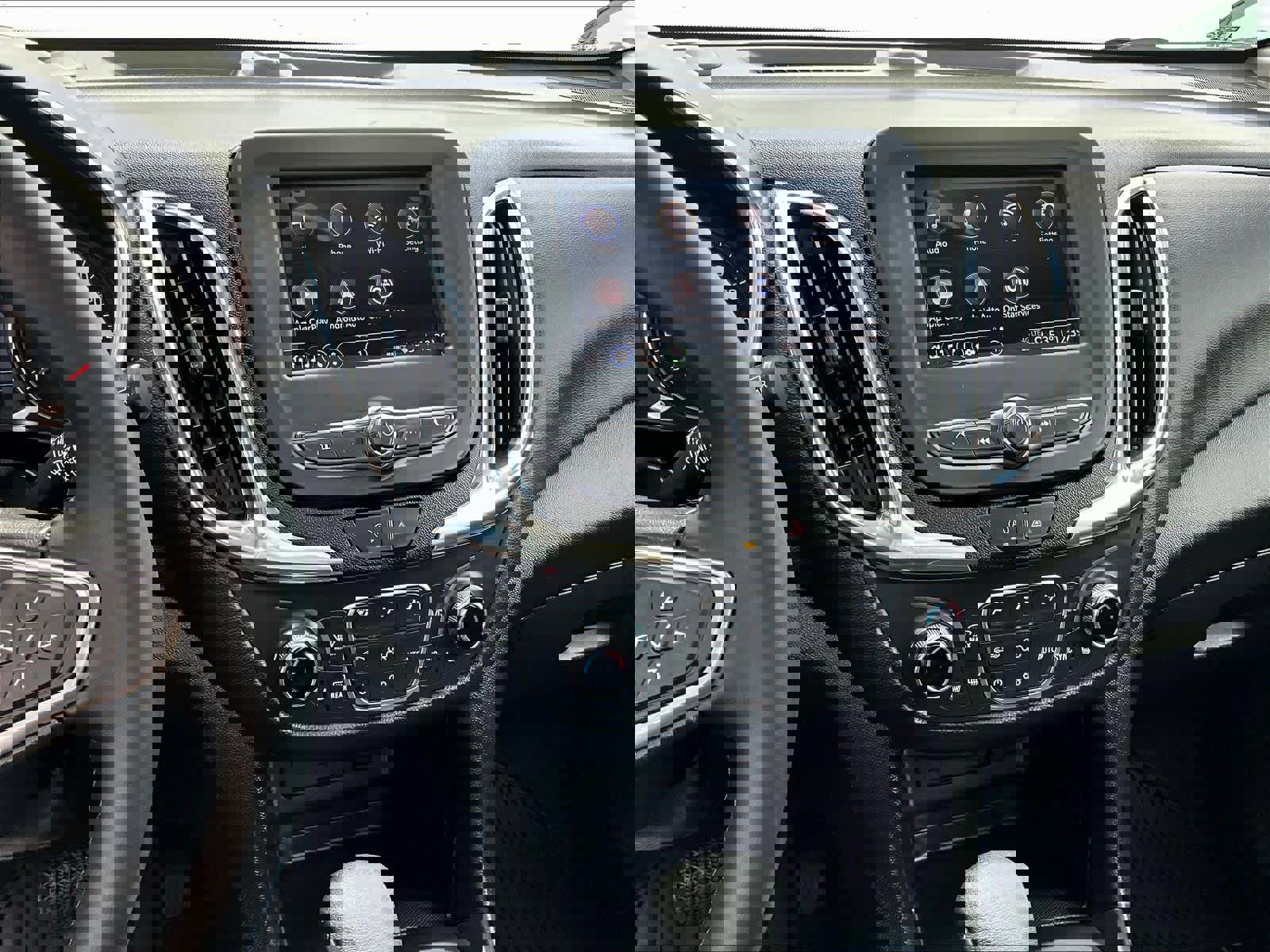 Used 2024 Chevrolet Equinox LT image 19