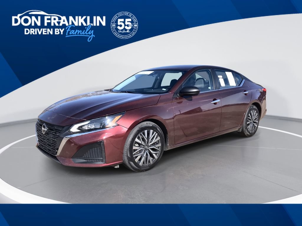 Used 2024 Nissan Altima 2.5 SV FWD image 1