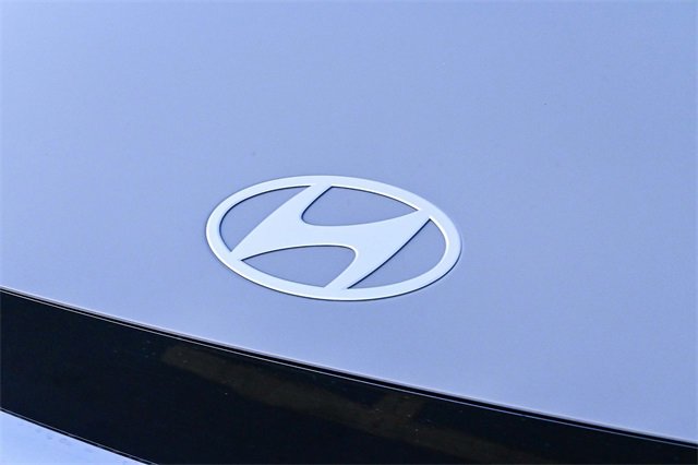 New 2026 Hyundai Ioniq 5 SE image 13