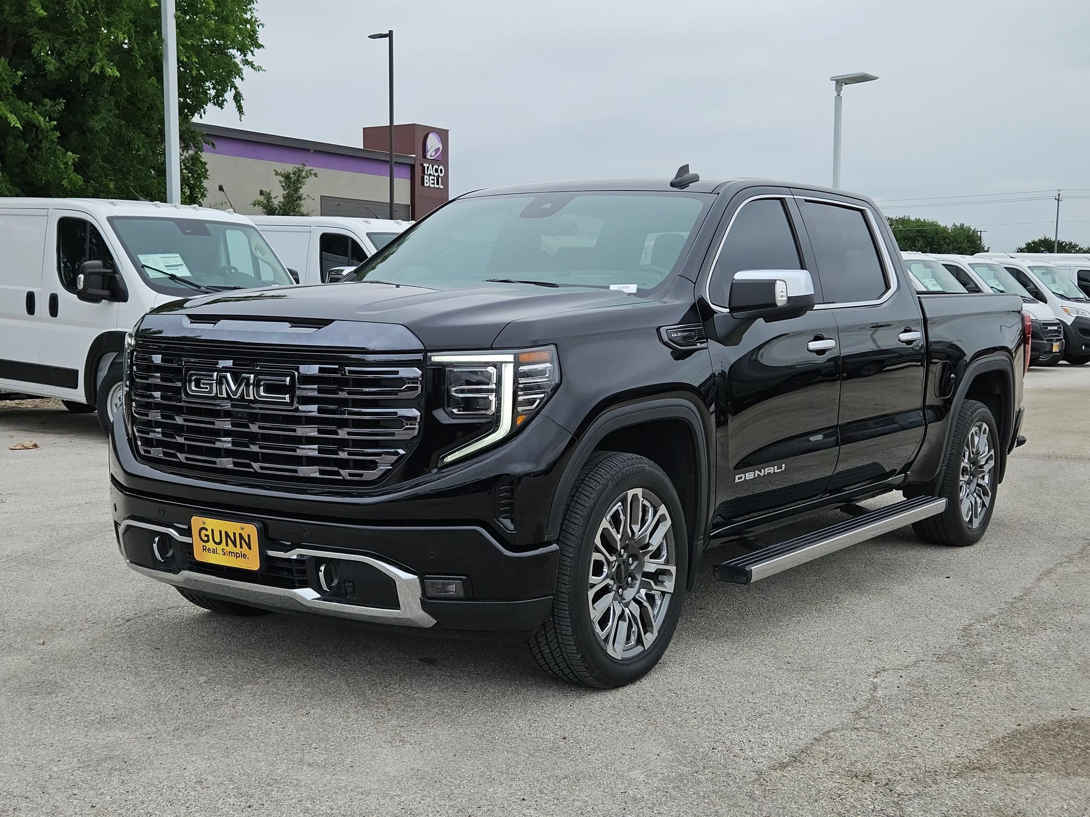 Used 2024 GMC Sierra 1500 Denali Ultimate AWD/4WD image 7