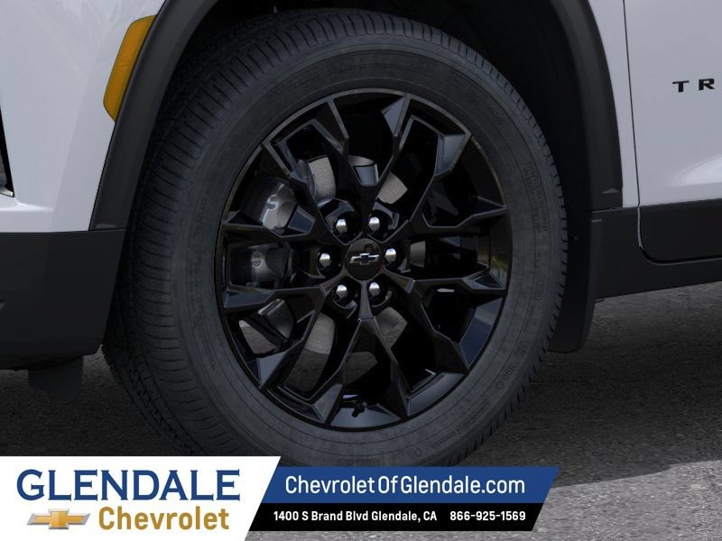 New 2026 Chevrolet Traverse LT w/ Midnight/Sport Edition FWD image 9