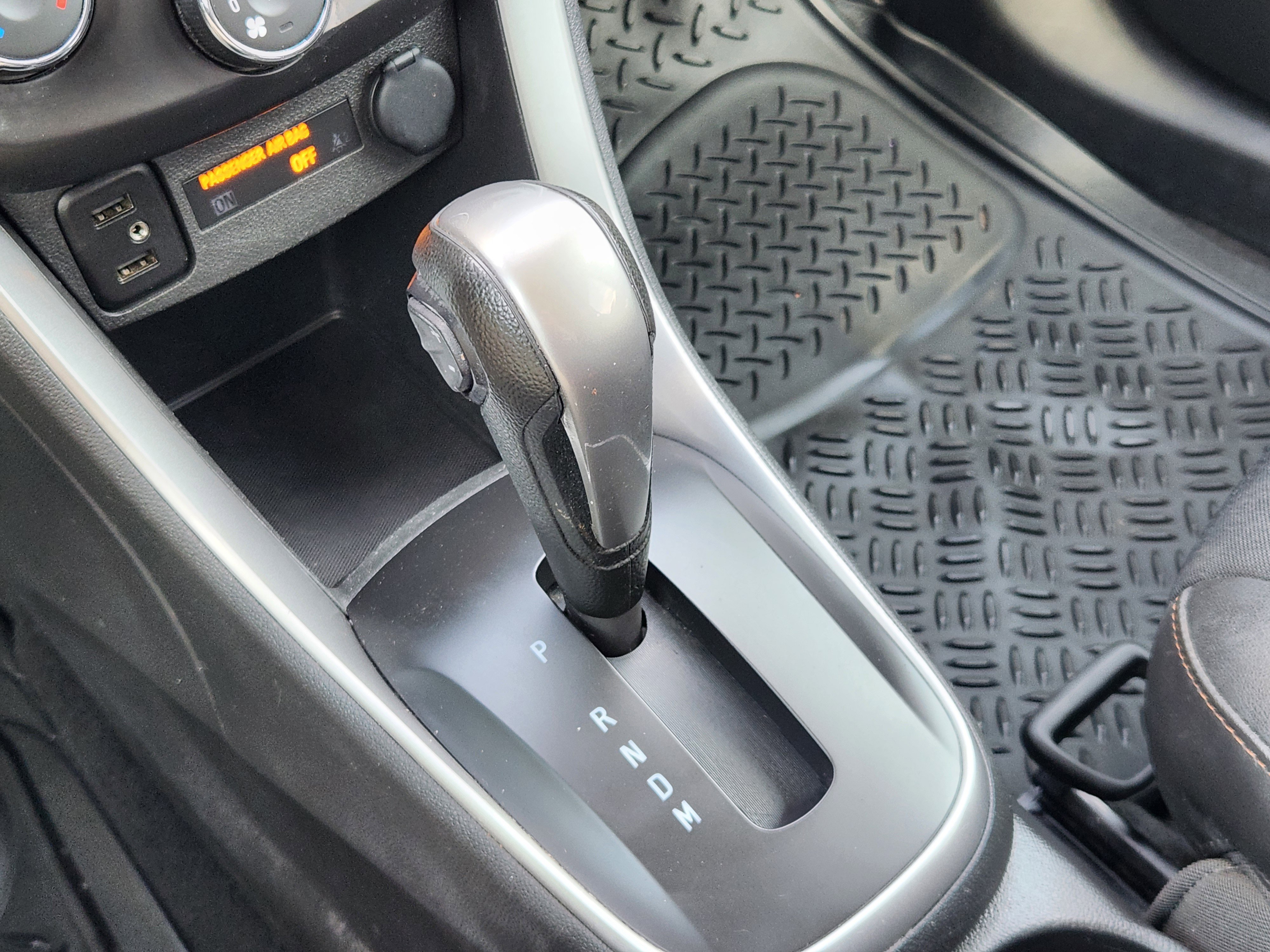 Used 2022 Chevrolet Trax LT w/ Sport Edition image 21