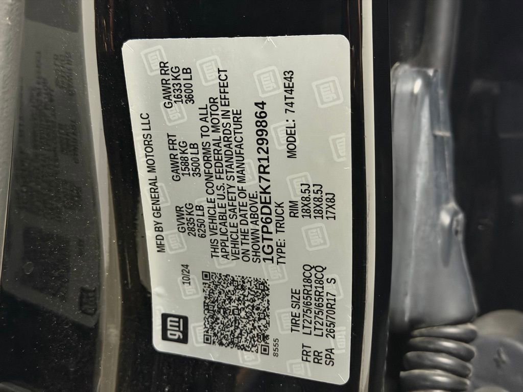 Used 2024 GMC Canyon AT4 w/ AT4 Premium Package image 31