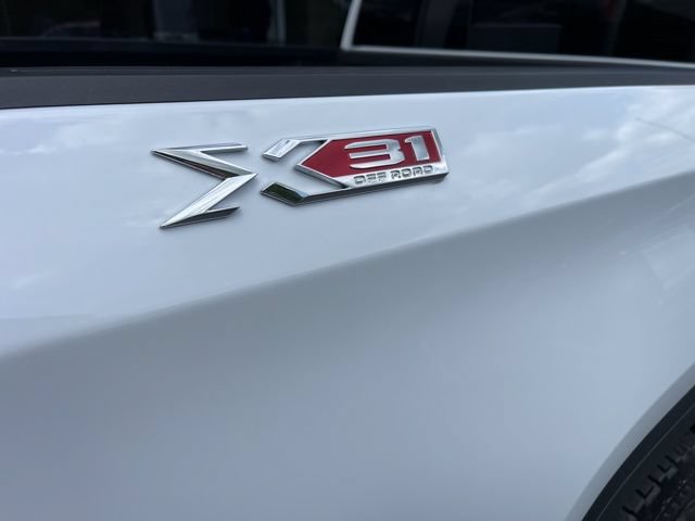 New 2026 GMC Sierra 1500 SLT w/ SLT Premium Plus Package AWD/4WD image 9