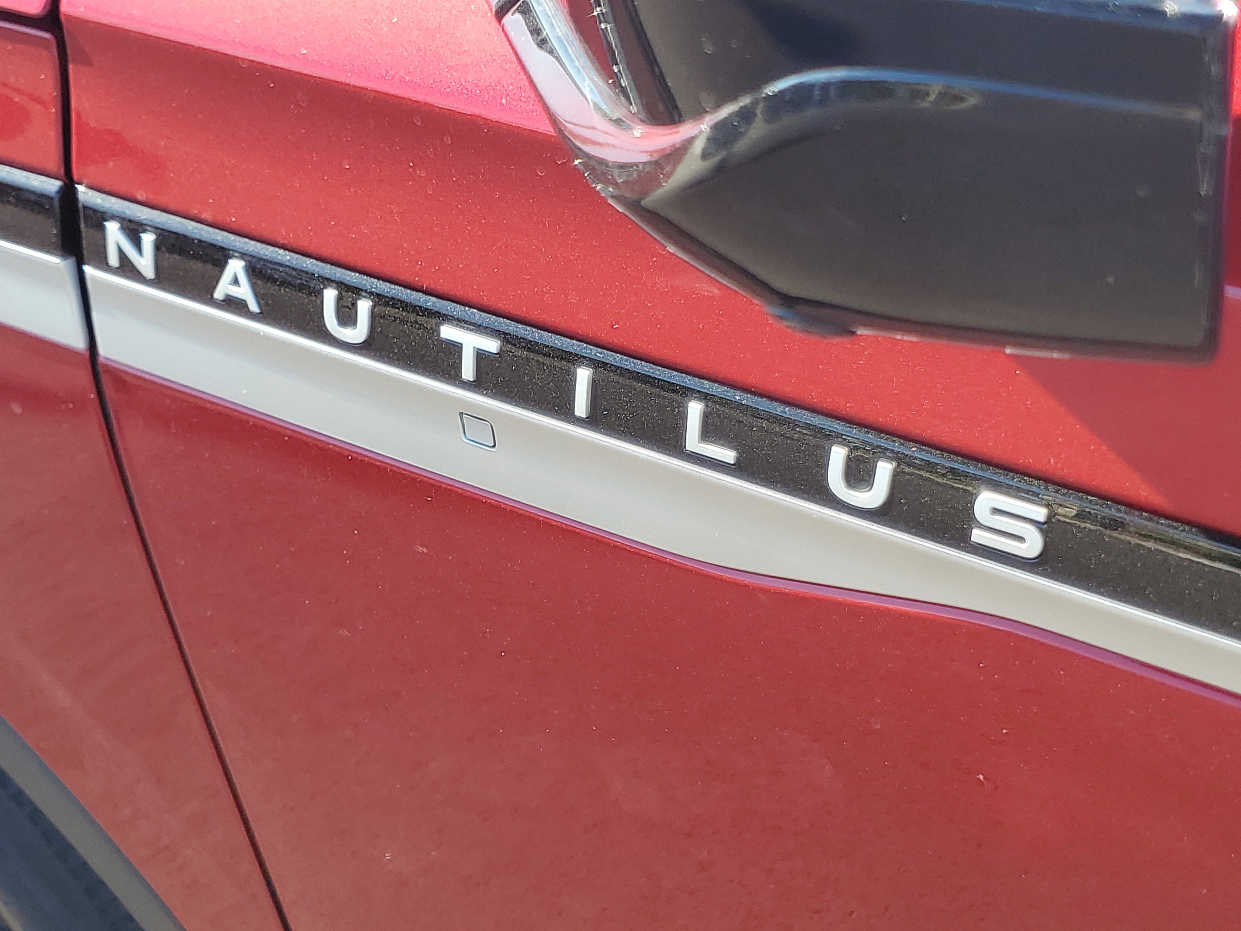 New 2026 Lincoln Nautilus Premier AWD/4WD image 7