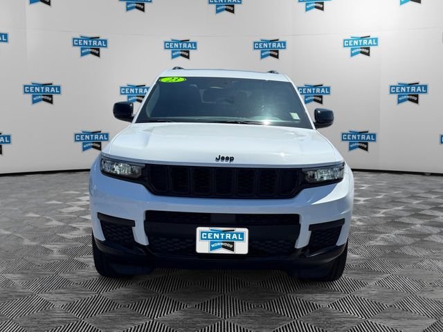 Certified 2023 Jeep Grand Cherokee L Laredo AWD/4WD image 9