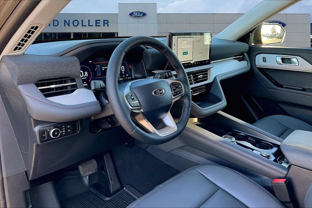 New 2026 Ford Explorer Active w/ Active Comfort Package AWD/4WD image 8