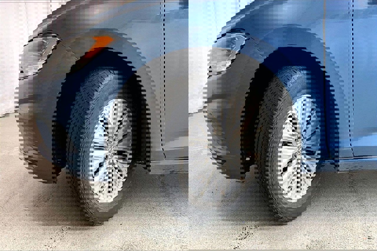 Used 2019 Volkswagen Jetta S w/ Driver Assistance Package image 20