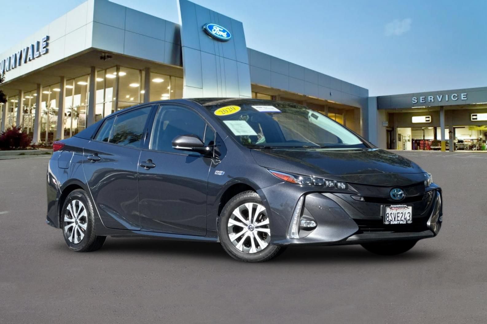 Used 2020 Toyota Prius Prime Limited FWD image 2