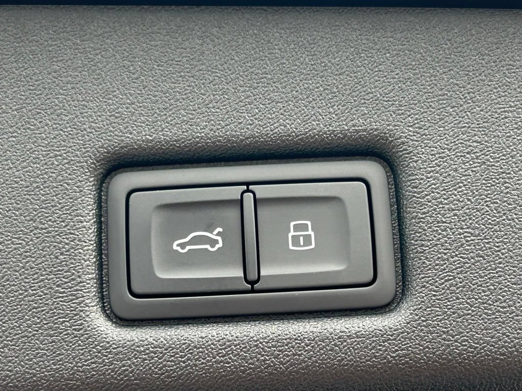 New 2026 Audi SQ5 Premium Plus AWD/4WD image 60