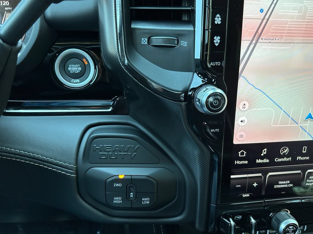 New 2026 RAM 2500 Limited AWD/4WD image 28