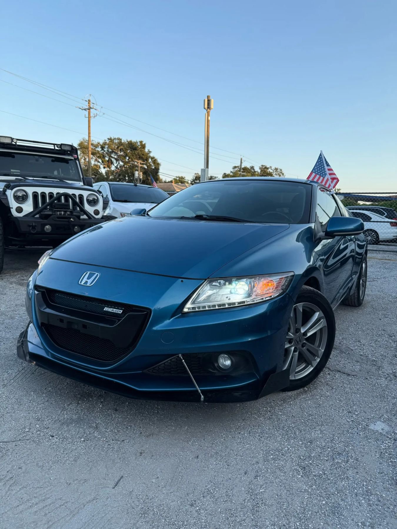 Used 2013 Honda CR-Z EX image 2