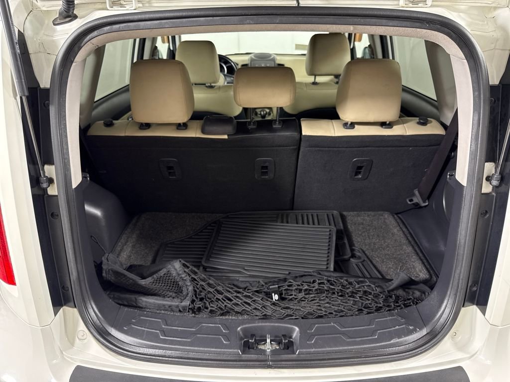 Used 2013 Kia Soul ! w/ Premium Pkg image 23