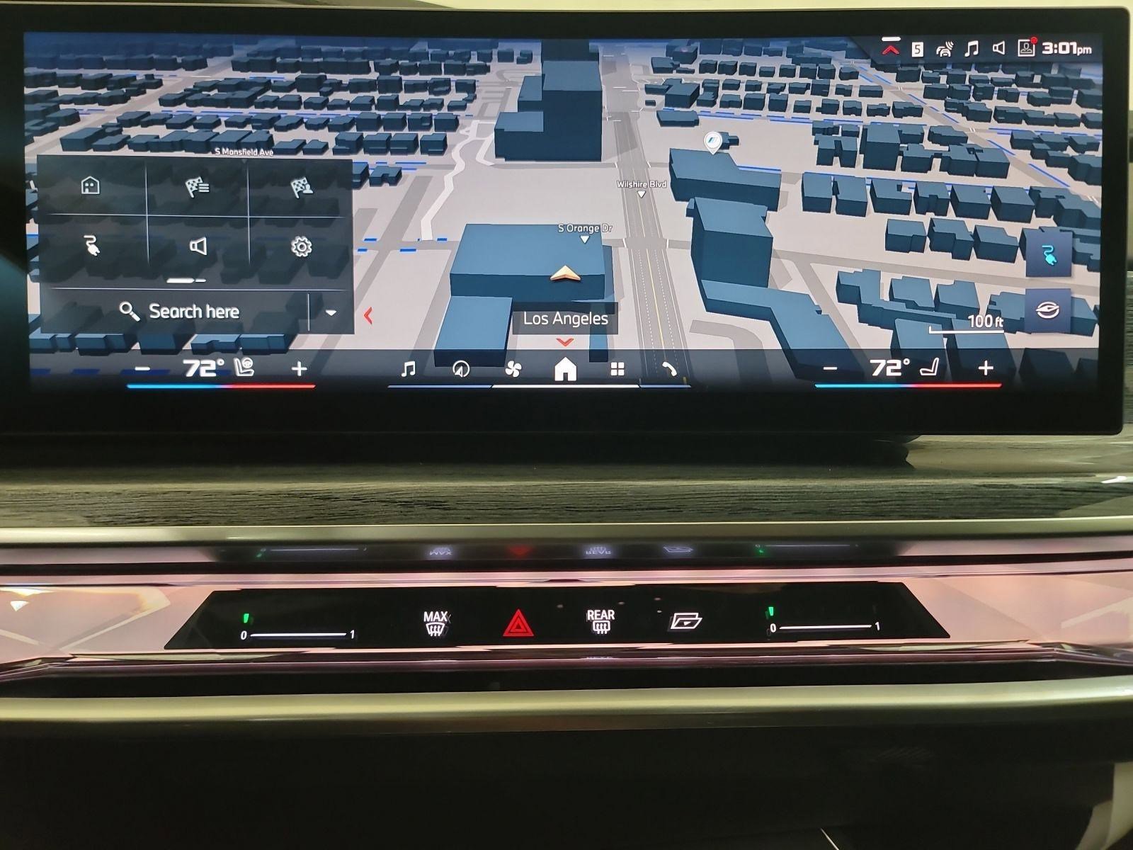 Used 2025 BMW i7 M70 image 15