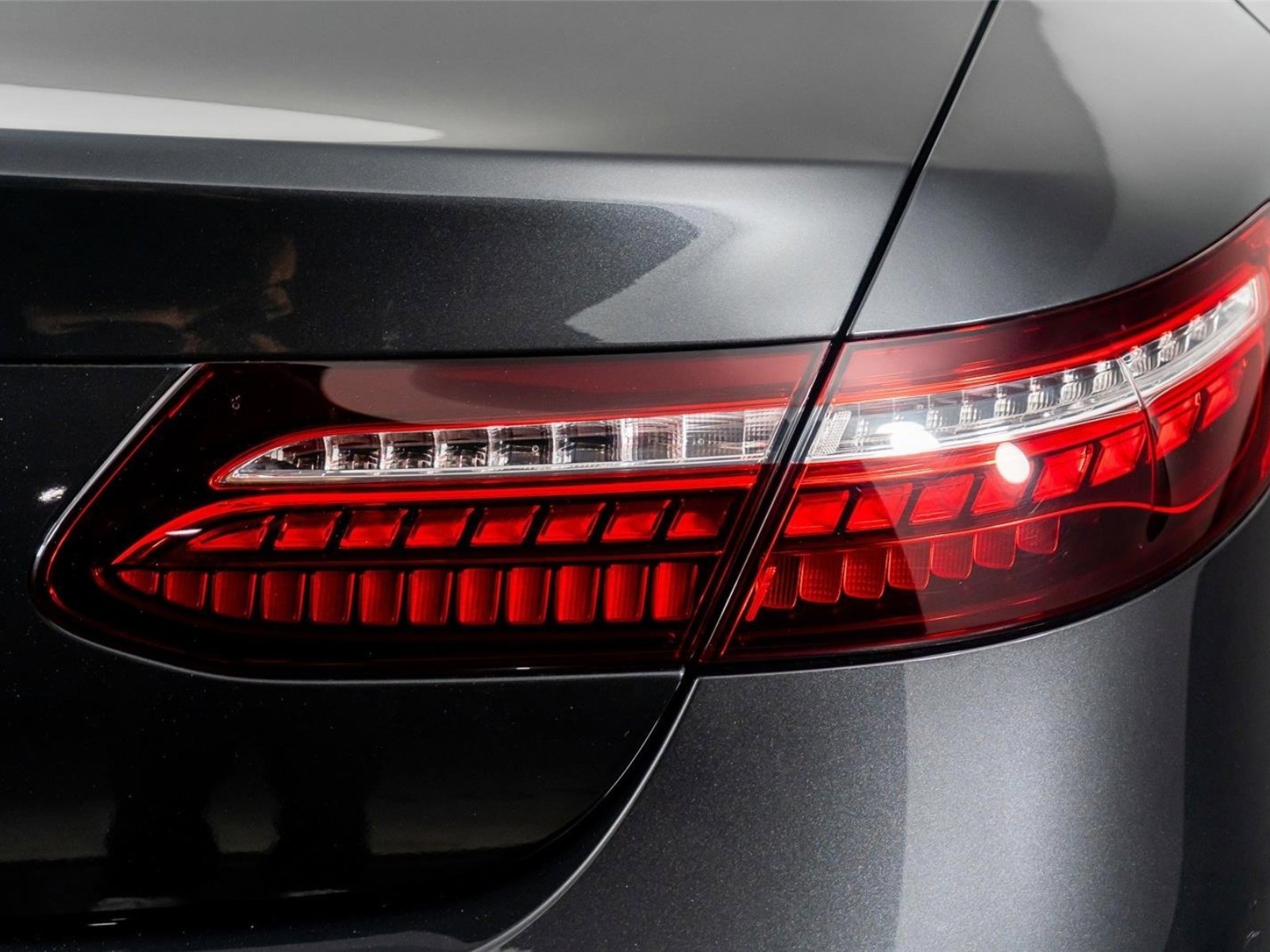 Used 2023 Mercedes-Benz E 450 Cabriolet w/ AMG Line image 14