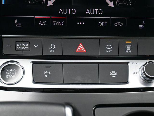 Used 2023 Audi Q7 3.0T Premium Plus w/ Premium Plus Package AWD/4WD image 25