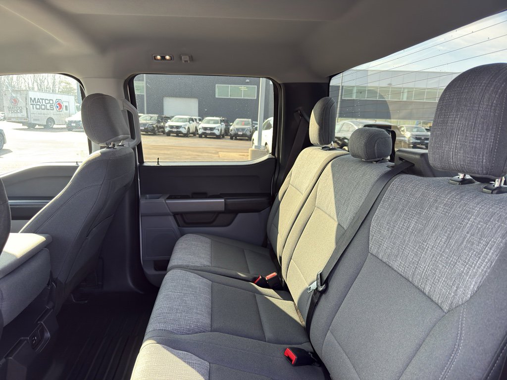 Used 2021 Ford F150 XLT image 32