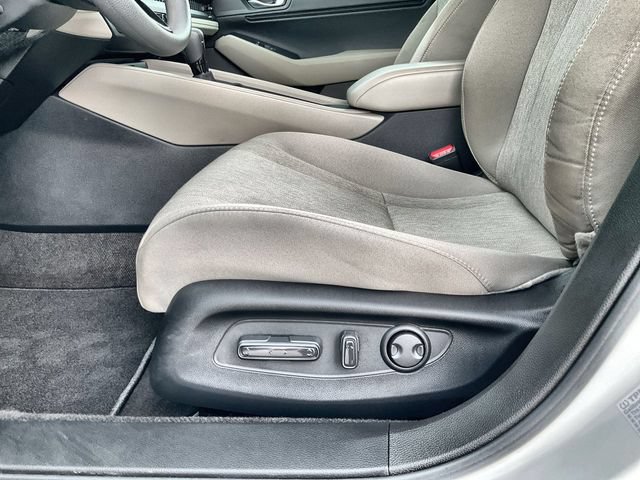 Certified 2025 Honda Accord SE image 20