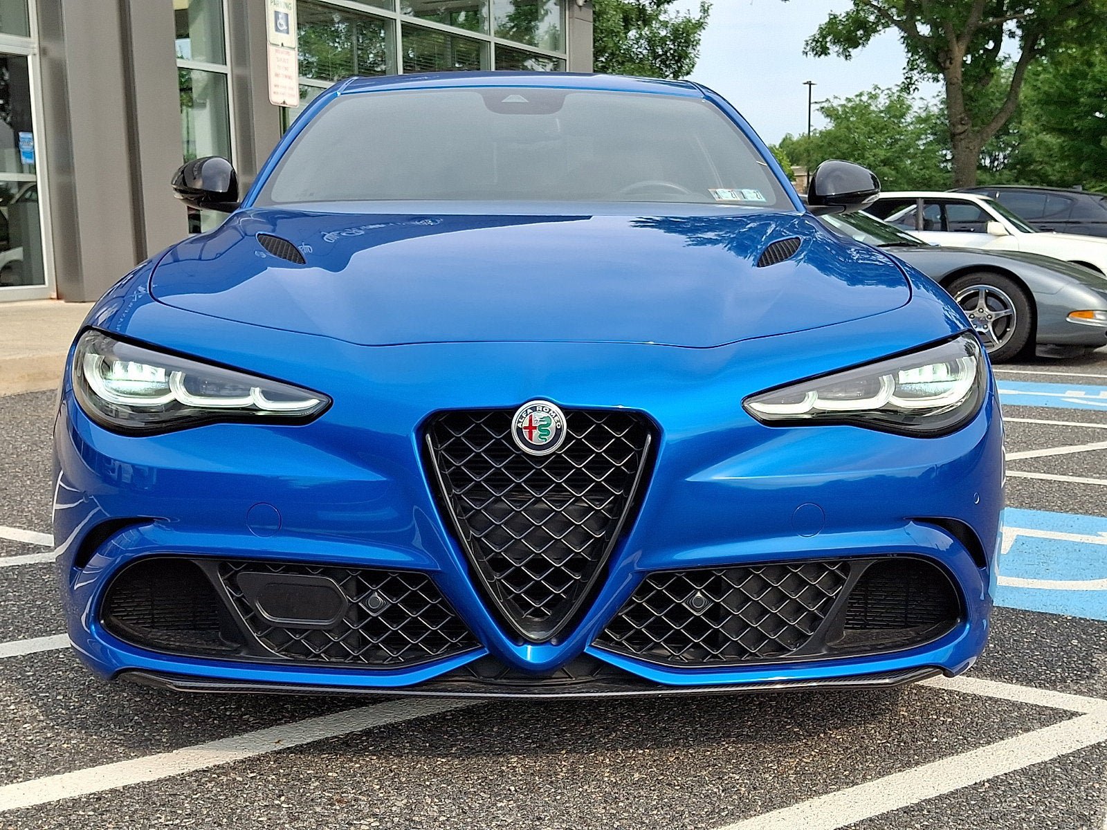 Used 2024 Alfa Romeo Giulia Quadrifoglio RWD image 2